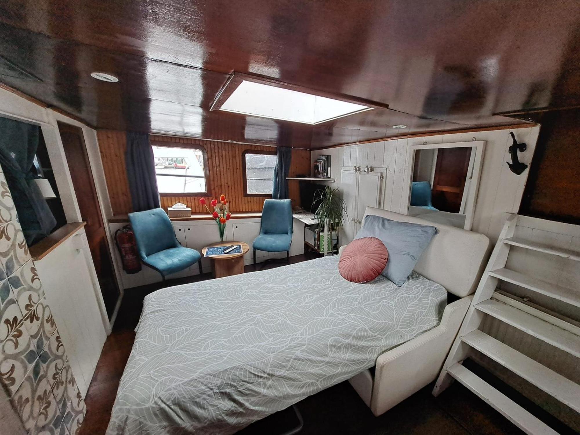B&B Teddy "Prachtig Authentiek Woonschip Uit 1912, 15 Minuten Van Amsterdam" Wormer 外观 照片